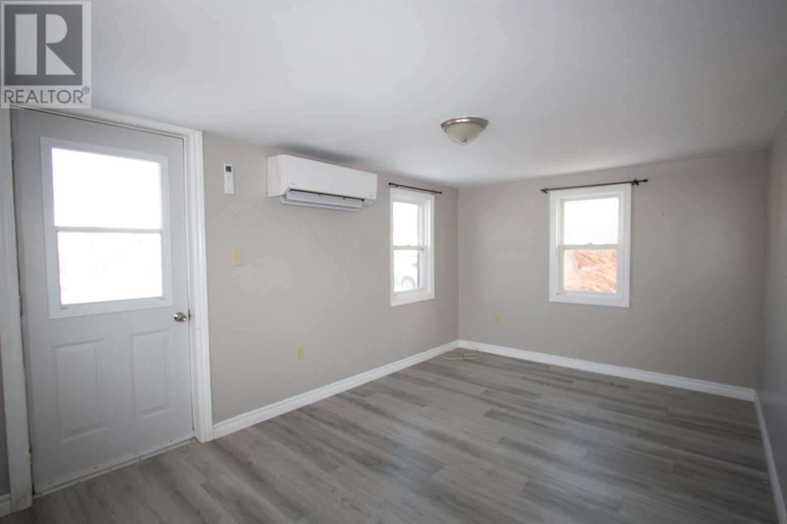 504 Sheen Street, Summerside, Prince Edward Island  C1N 1P1 - Photo 2 - 202600270