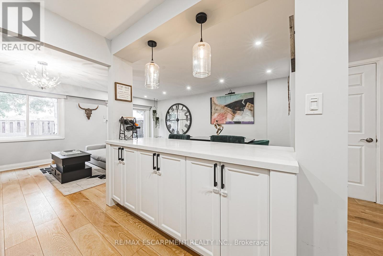 5 - 4201 Longmoor Drive, Burlington, Ontario  L7L 5J9 - Photo 9 - W12668328