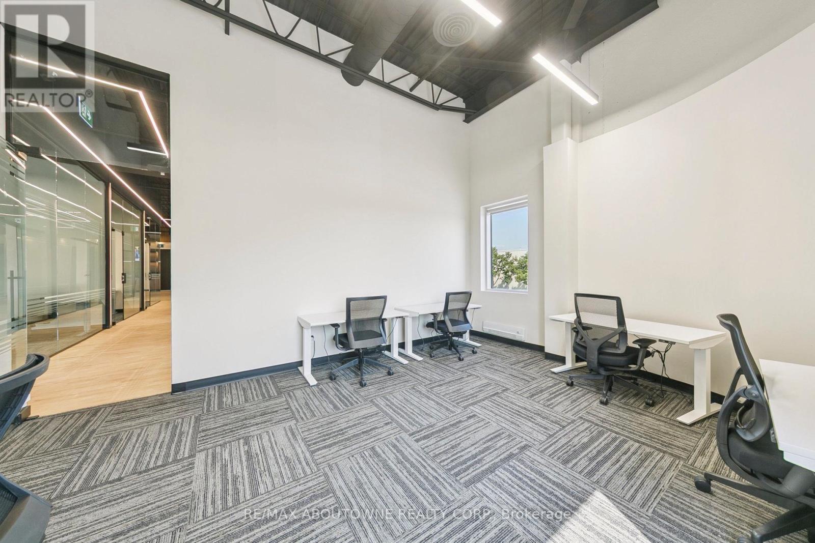 211-A - 320 Matheson Boulevard W, Mississauga, Ontario  L5R 3R1 - Photo 23 - W12668332