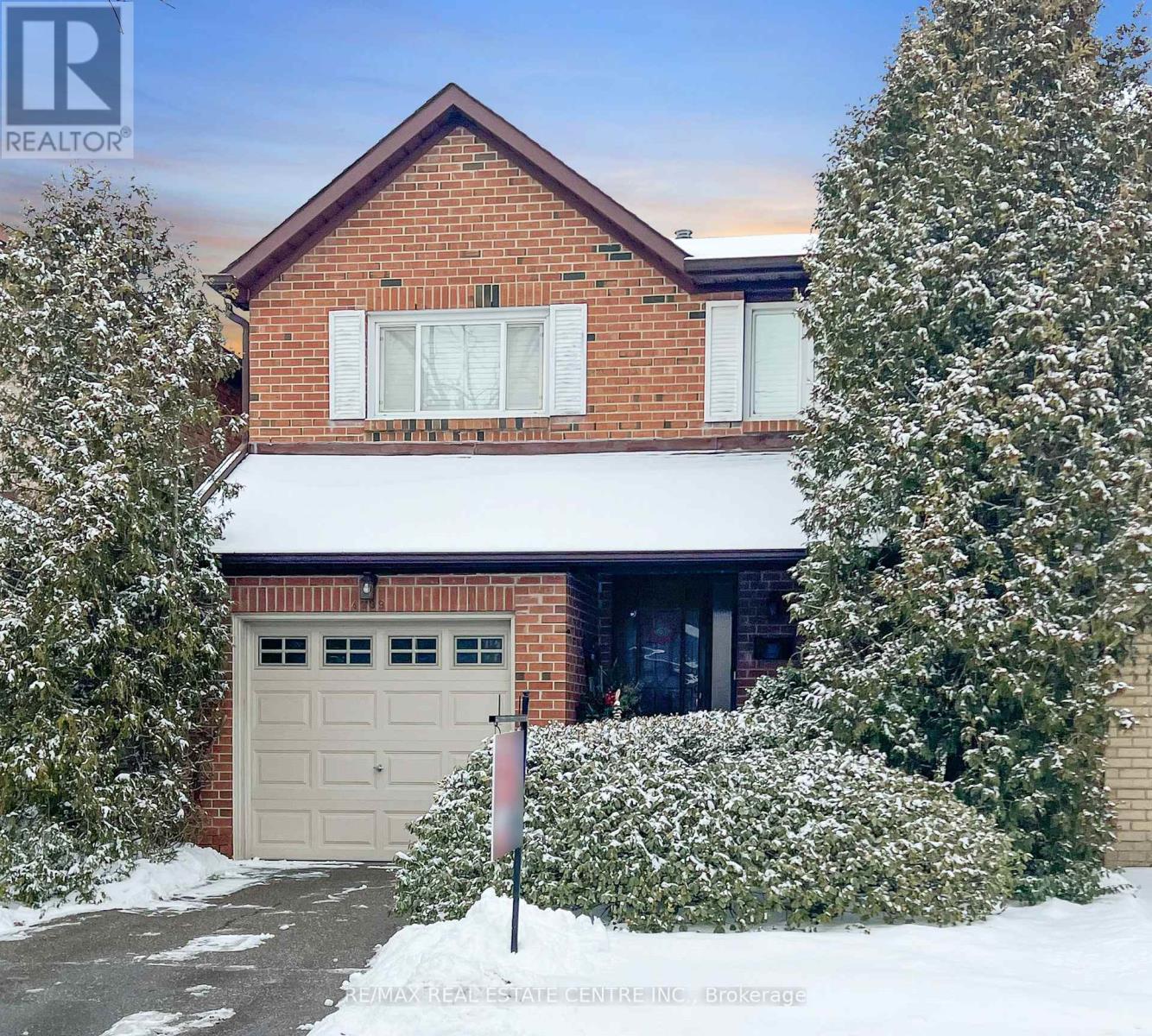 4239 Sawmill Valley Drive, Mississauga, Ontario  L5L 3K9 - Photo 1 - W12668348