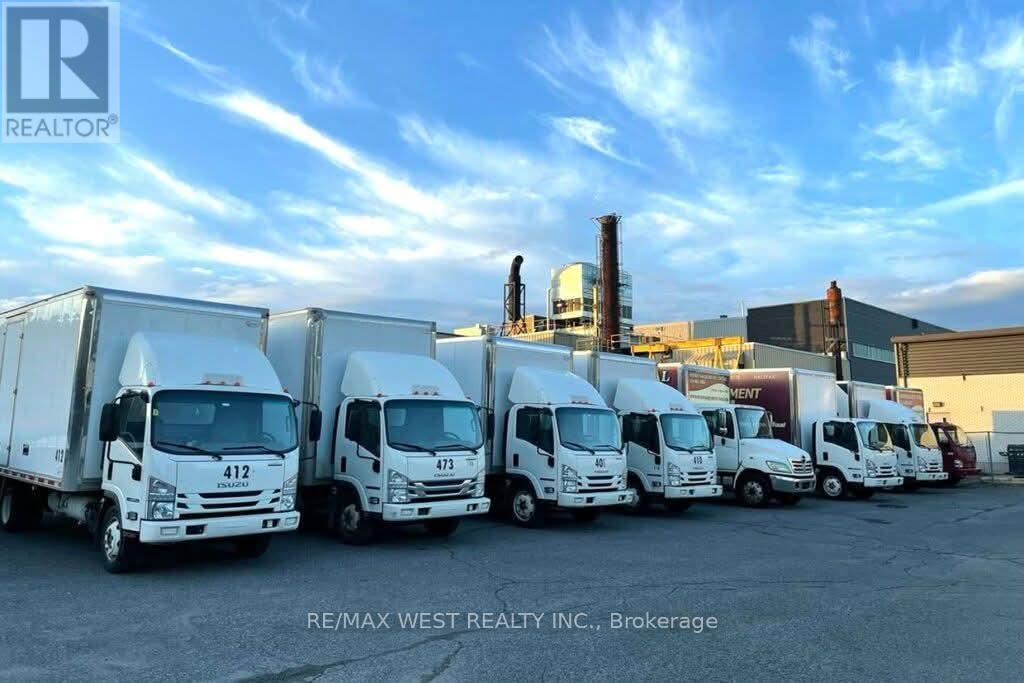 9 DENSLEY AVENUE, Toronto, Ontario