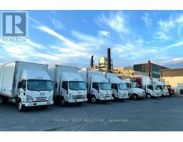 9 DENSLEY AVENUE, Toronto, Ontario