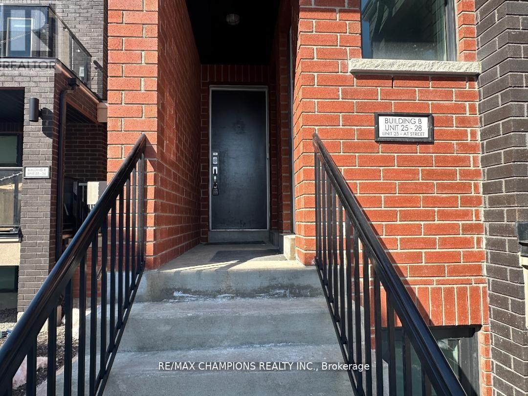 28 - 100 Dufay Road, Brampton, Ontario  L7A 4S3 - Photo 2 - W12668422