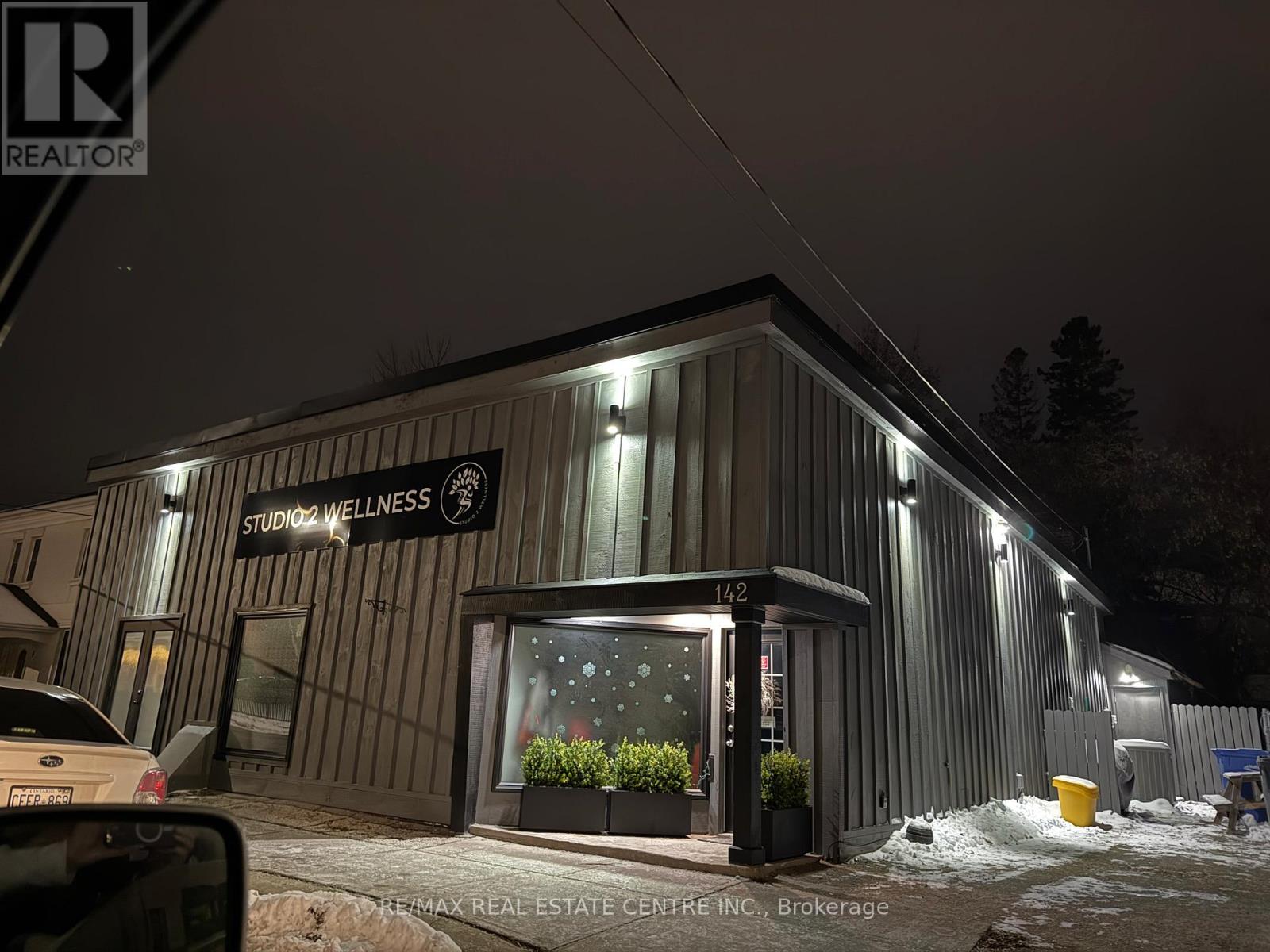 142 Mill Street, Halton Hills, Ontario  L7G 2C1 - Photo 3 - W12668428