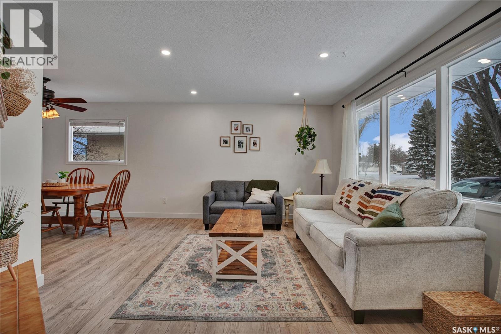 1814 Richardson Road, Saskatoon, Saskatchewan  S7L 4B5 - Photo 4 - SK026296