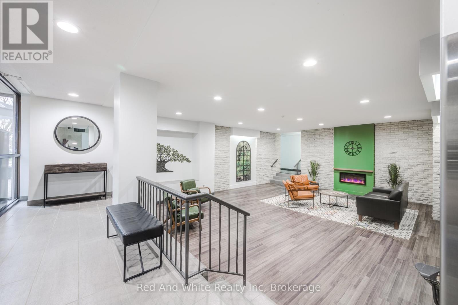 405 - 89 Westwood Road, Guelph, Ontario  N1H 7J6 - Photo 6 - X12446119