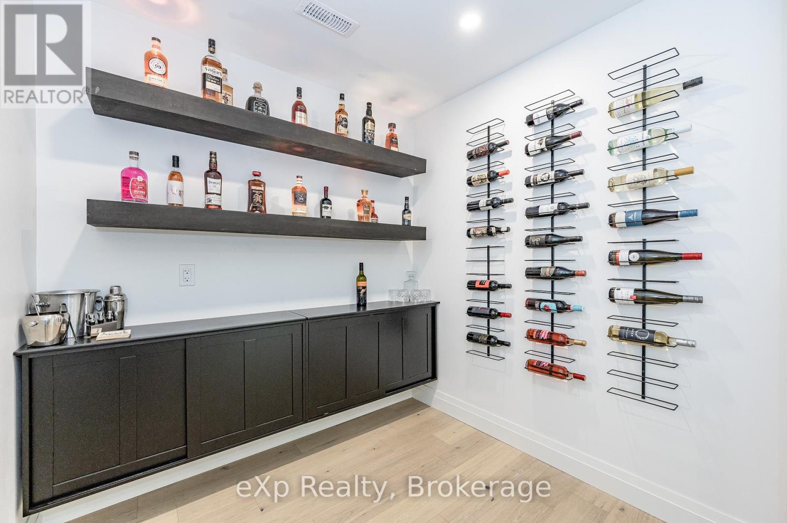 442 South River Road, Centre Wellington, Ontario  N0B 1S0 - Photo 13 - X12533940