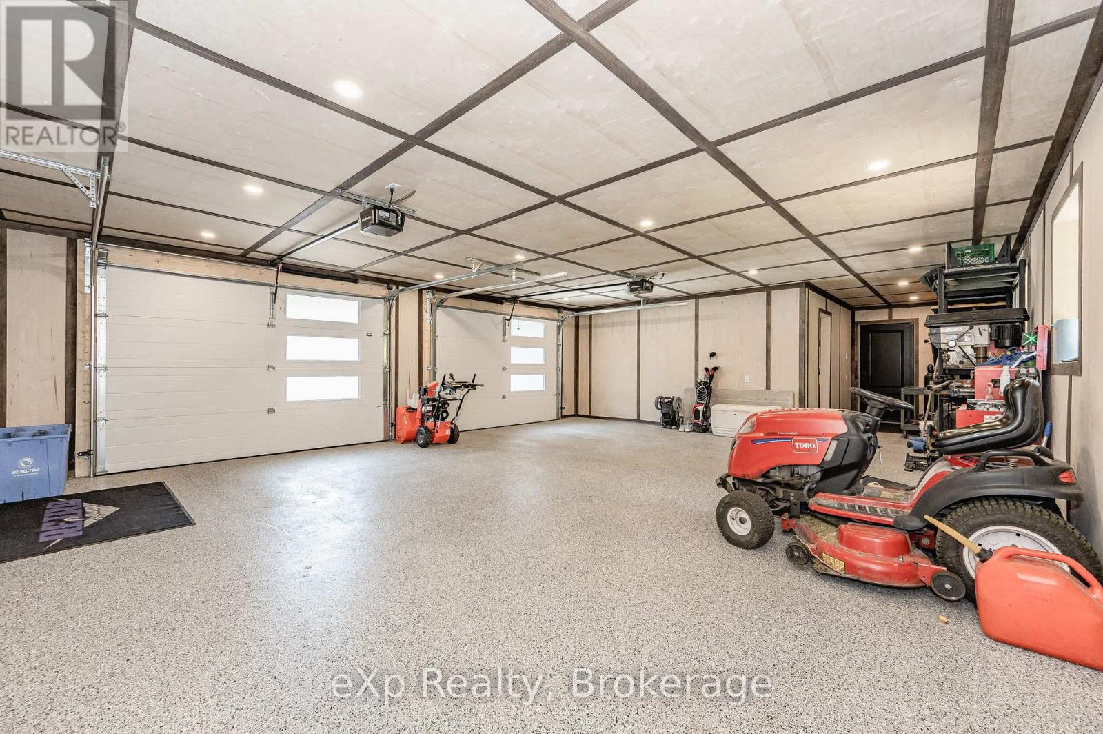 442 South River Road, Centre Wellington, Ontario  N0B 1S0 - Photo 37 - X12533940