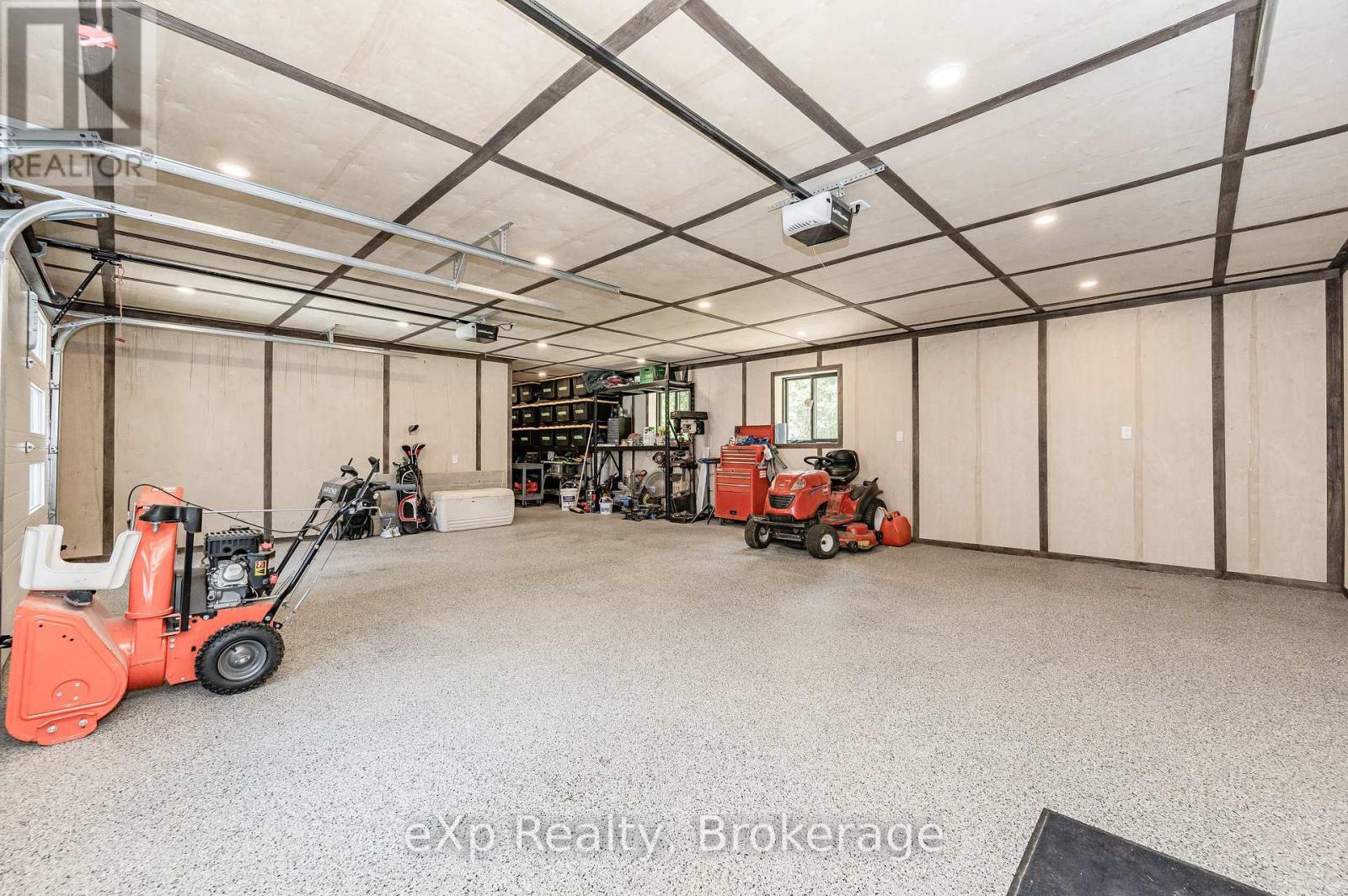 442 South River Road, Centre Wellington, Ontario  N0B 1S0 - Photo 36 - X12533940