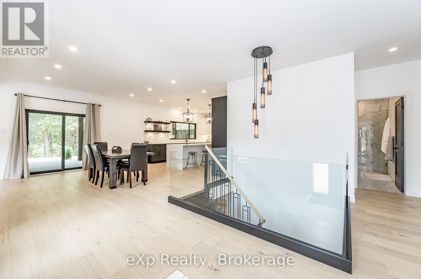 442 South River Road, Centre Wellington, Ontario  N0B 1S0 - Photo 9 - X12533940