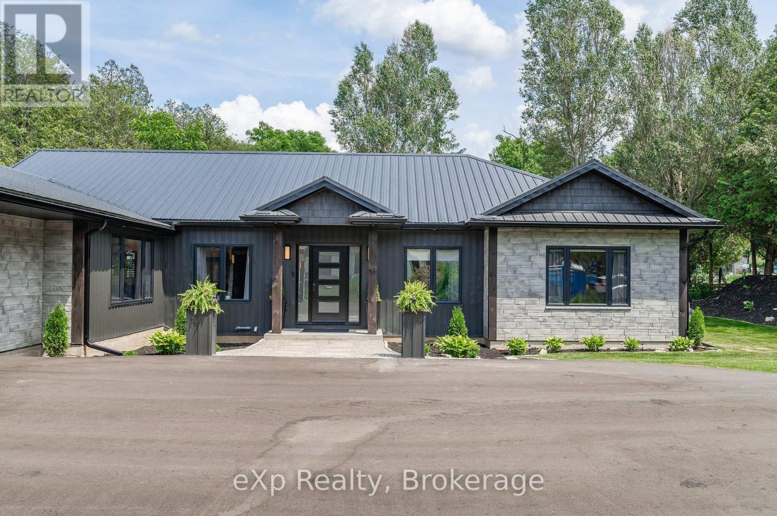 442 South River Road, Centre Wellington, Ontario  N0B 1S0 - Photo 6 - X12533940