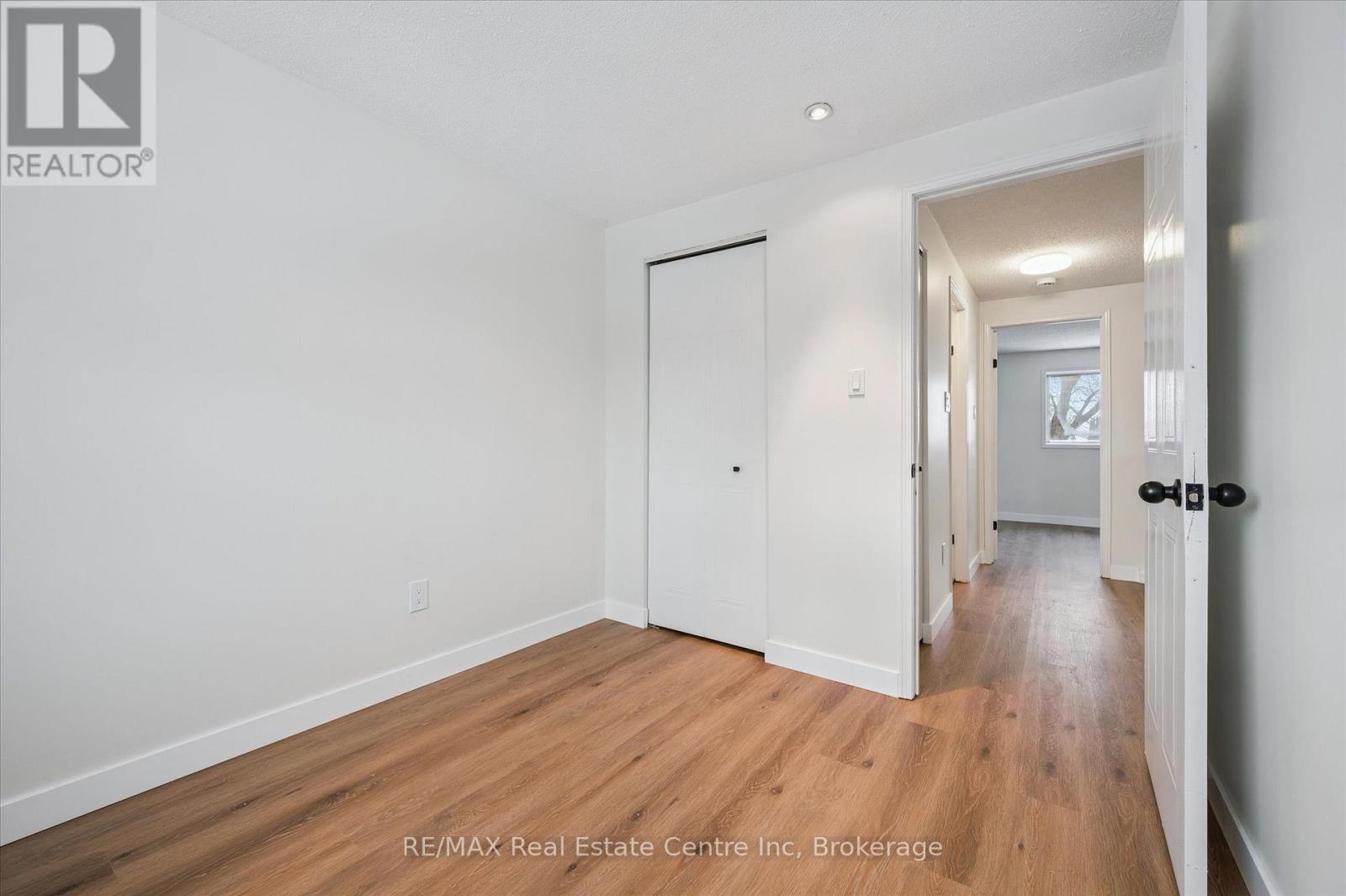 896 Elgin Street N, Cambridge, Ontario N1R 8C4 - Photo 19 - X12666174