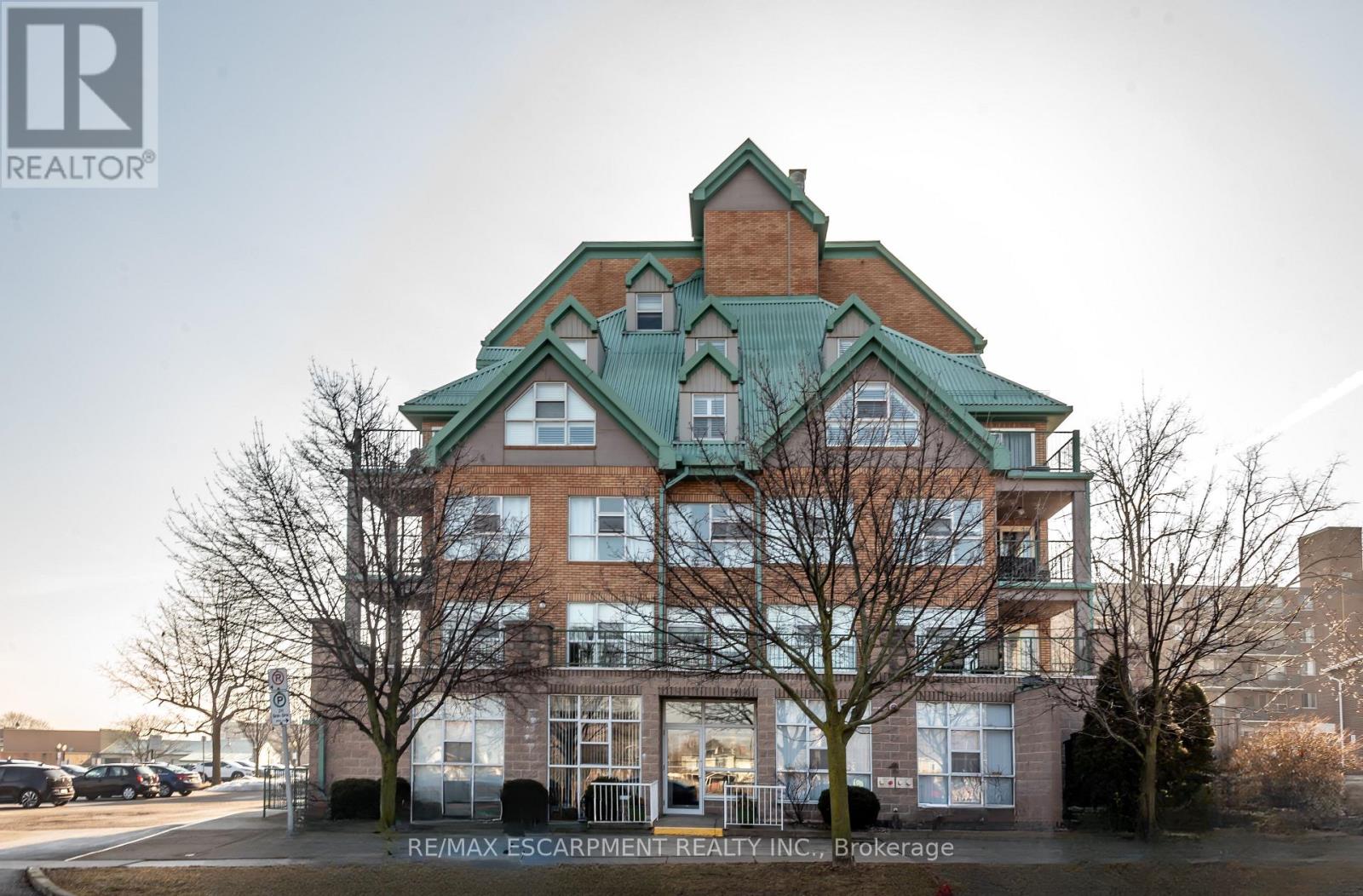 102 - 19 LAKE AVENUE S, Hamilton, Ontario