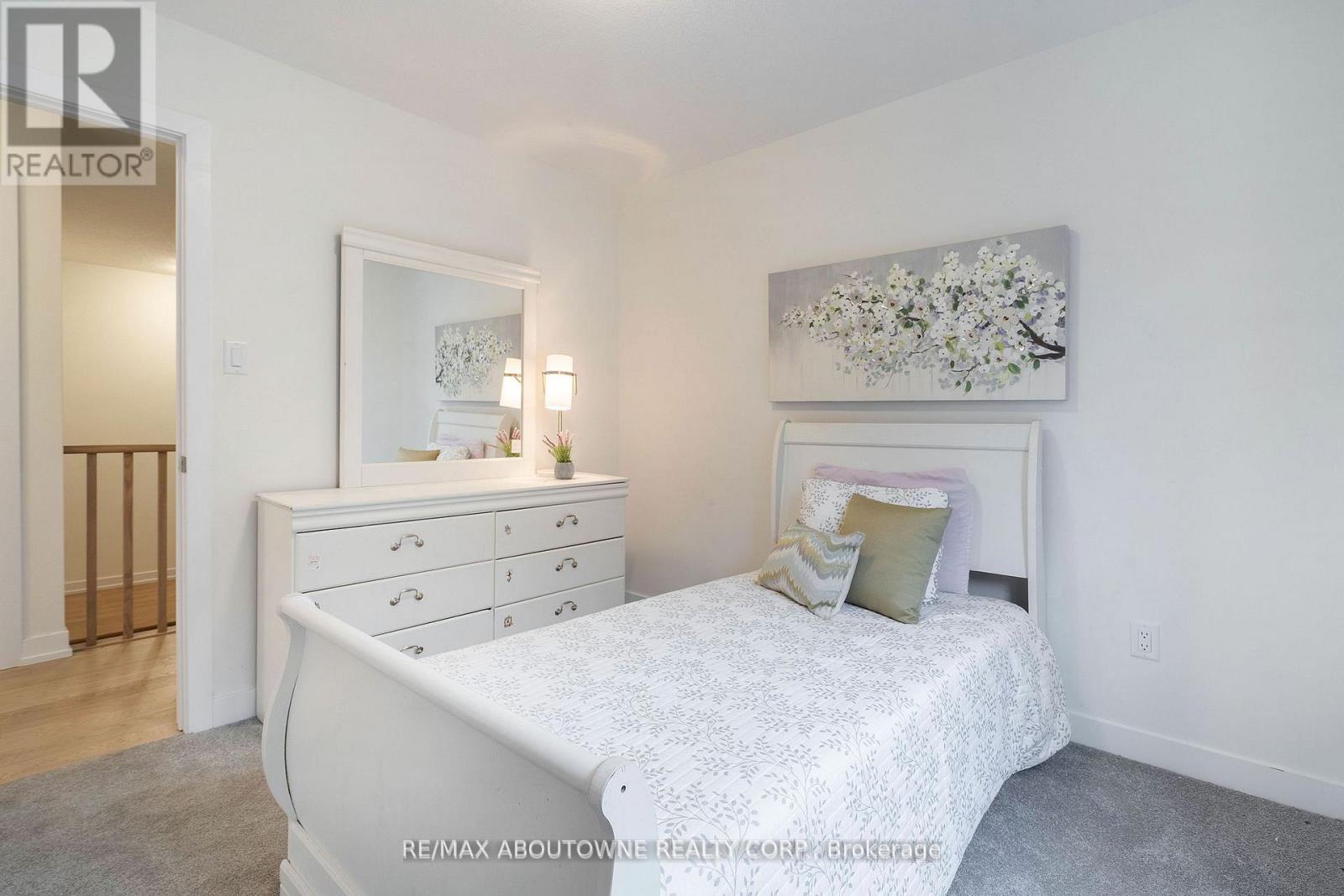 57 Monteith Drive, Brantford, Ontario  N3T 0W6 - Photo 25 - X12668346