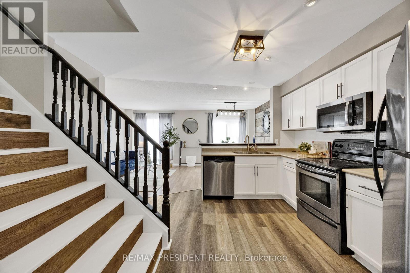 1843 Bloom Crescent, London North, Ontario  N5X 4N2 - Photo 8 - X12668382