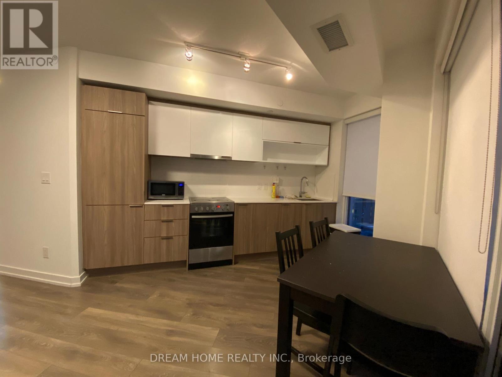 1003 - 159 Wellesley Street E, Toronto, Ontario  M4Y 1J2 - Photo 6 - C12668366