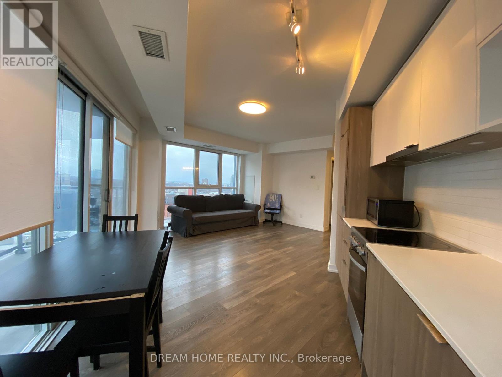 1003 - 159 Wellesley Street E, Toronto, Ontario  M4Y 1J2 - Photo 7 - C12668366