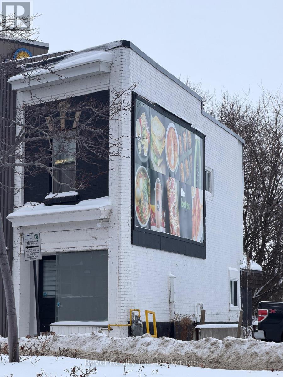 323 Algonquin Avenue, North Bay, Ontario  P1B 4W1 - Photo 4 - X12668452