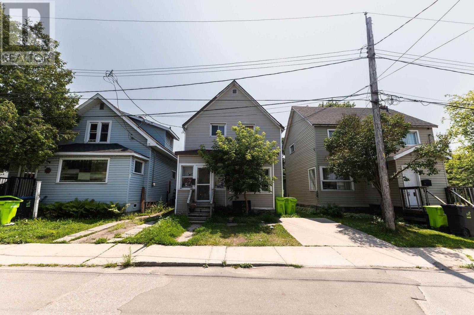 22 Blucher St, Sault Ste. Marie, Ontario  P6A 2V4 - Photo 2 - SM253106