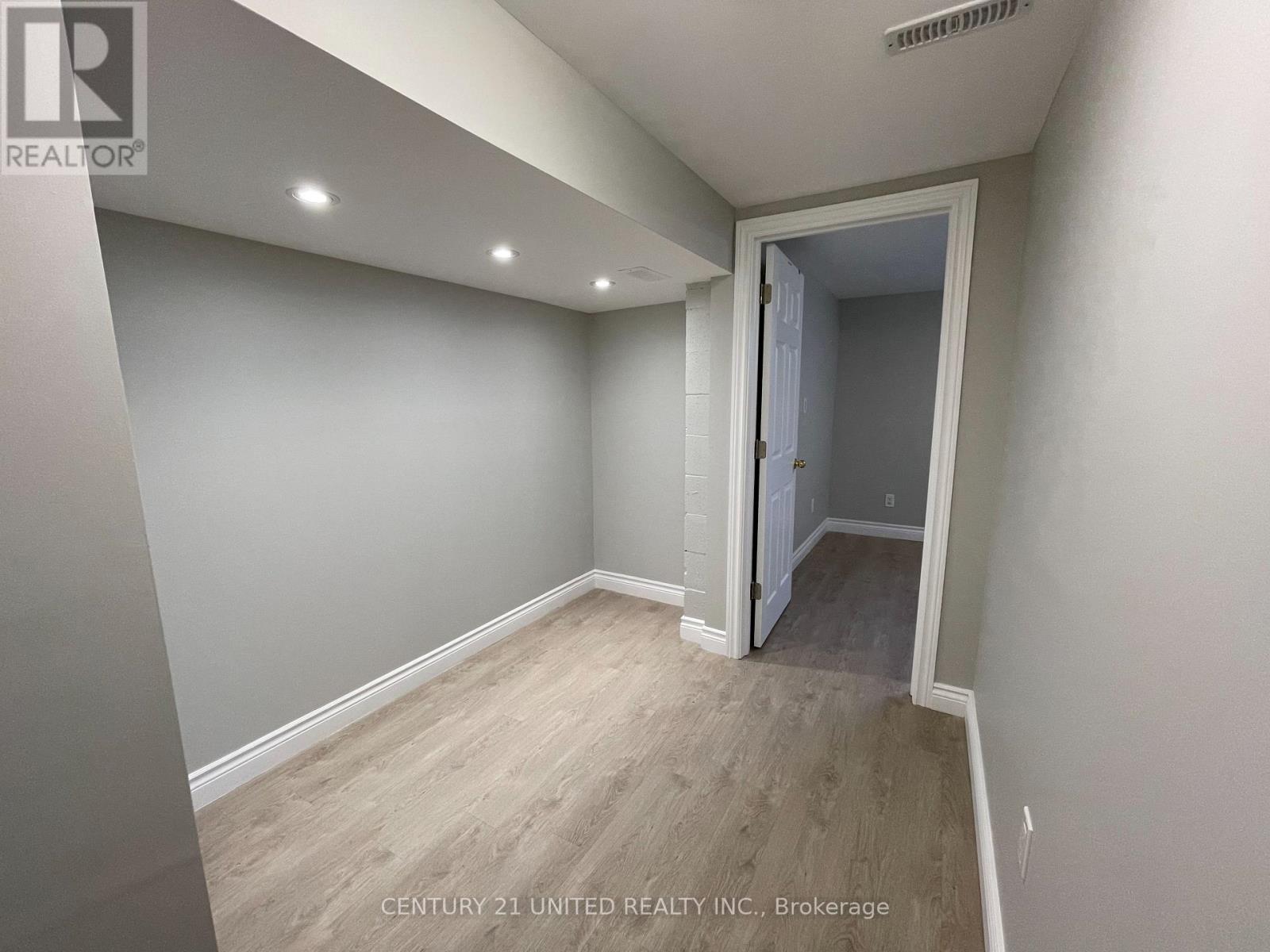 Lower - 334 Stevenson Road N, Oshawa, Ontario  L1J 5N2 - Photo 12 - E12668496