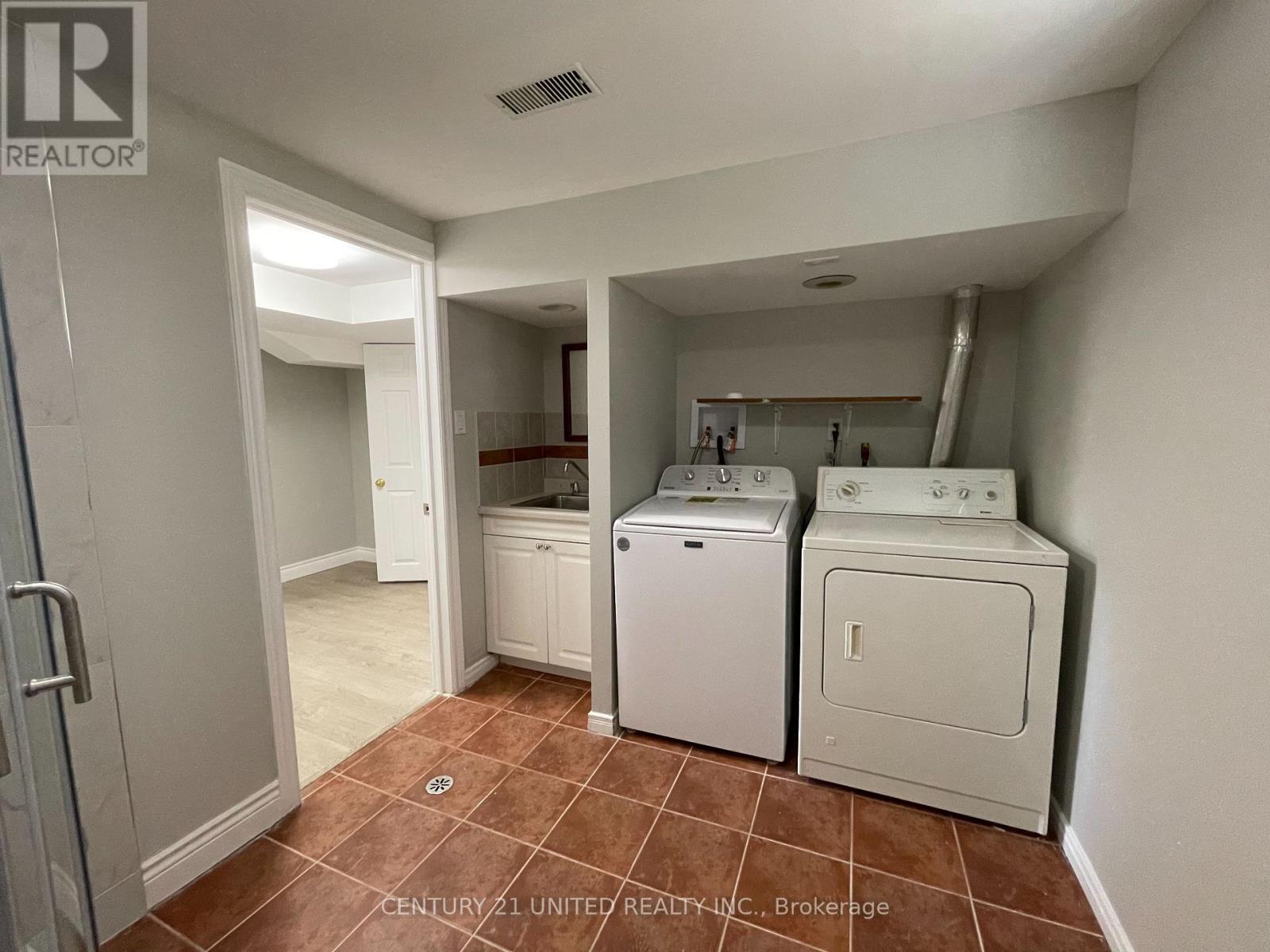 Lower - 334 Stevenson Road N, Oshawa, Ontario  L1J 5N2 - Photo 9 - E12668496