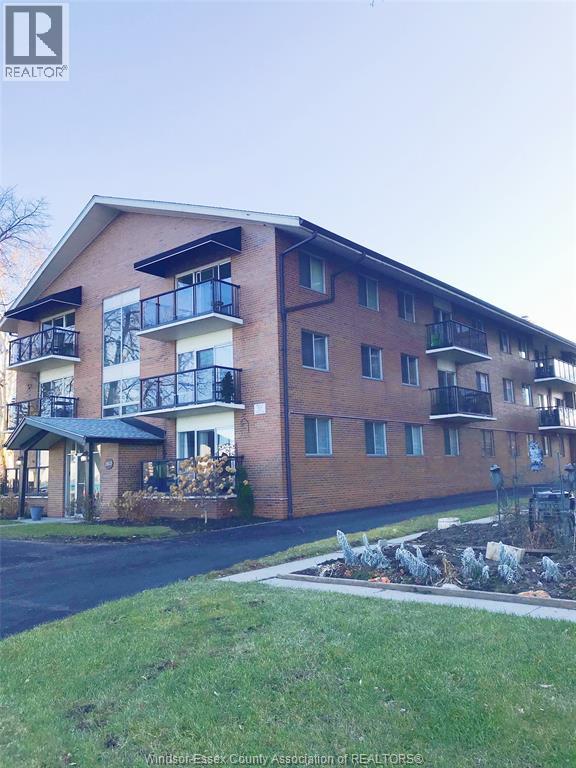 1805 Riverside Drive West Unit# 203, Windsor, Ontario  N9B 1A6 - Photo 2 - 26000174