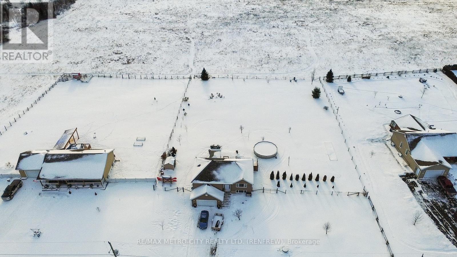 2431 Eady Road, Horton, Ontario  K7V 3Z6 - Photo 36 - X12470873