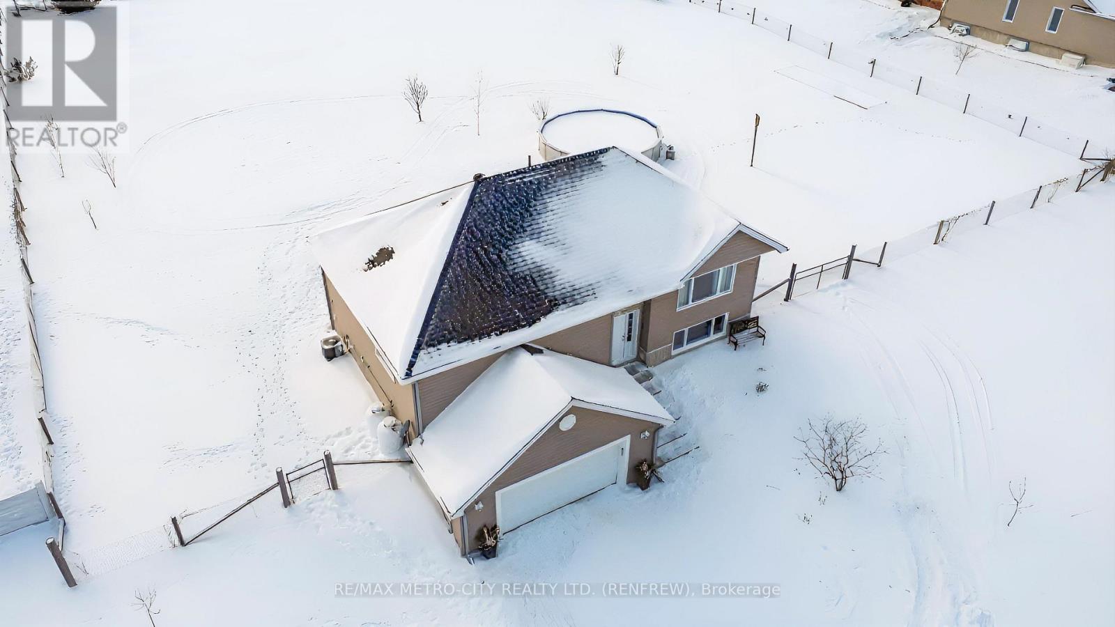 2431 Eady Road, Horton, Ontario  K7V 3Z6 - Photo 3 - X12470873