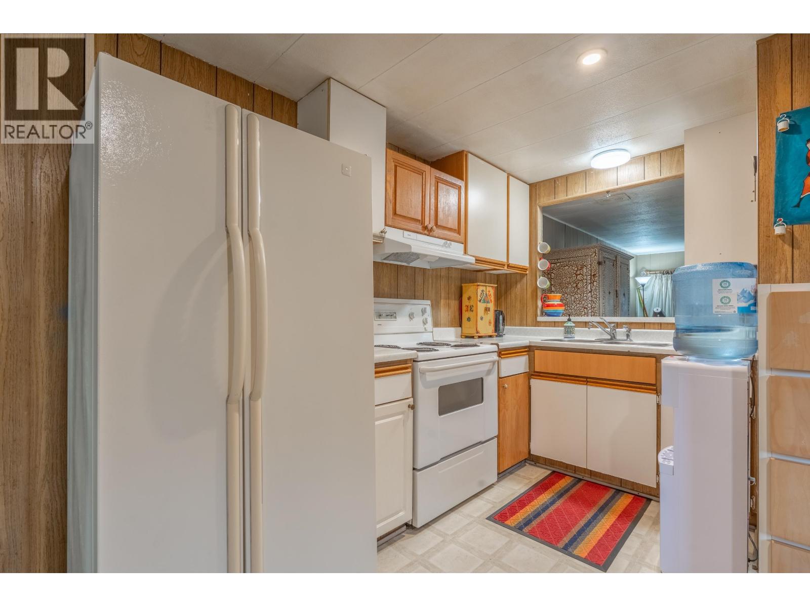 1 4514 Sunshine Coast Highway, Sechelt, British Columbia  V7Z 0G9 - Photo 3 - R3061856