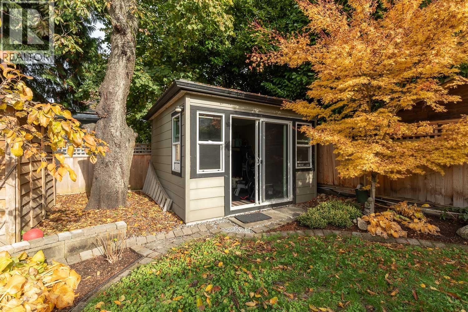 2023 Charles Street, Vancouver, British Columbia  V5L 2V1 - Photo 35 - R3075942