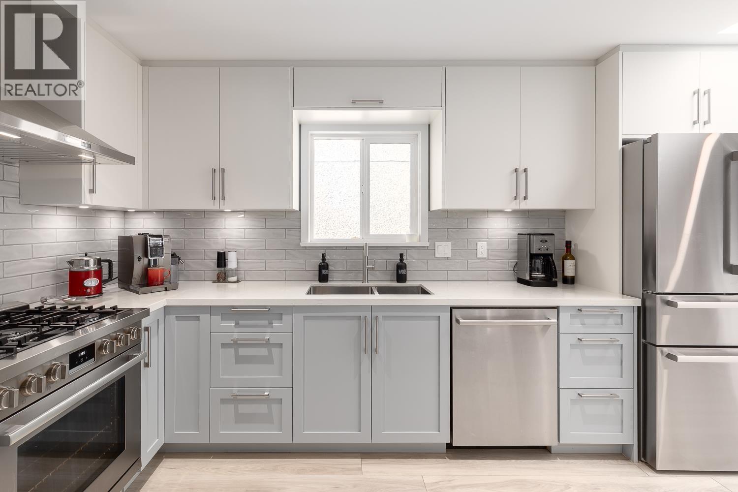 2023 Charles Street, Vancouver, British Columbia  V5L 2V1 - Photo 15 - R3075942