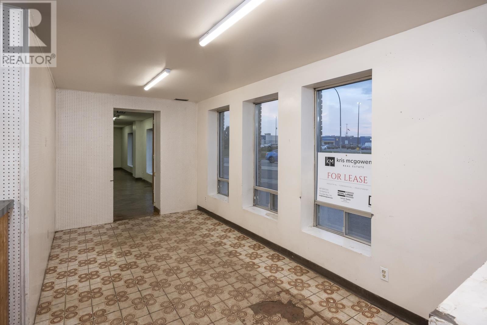 440 Central Ave, Thunder Bay, Ontario  P7B 6B4 - Photo 7 - TB253589