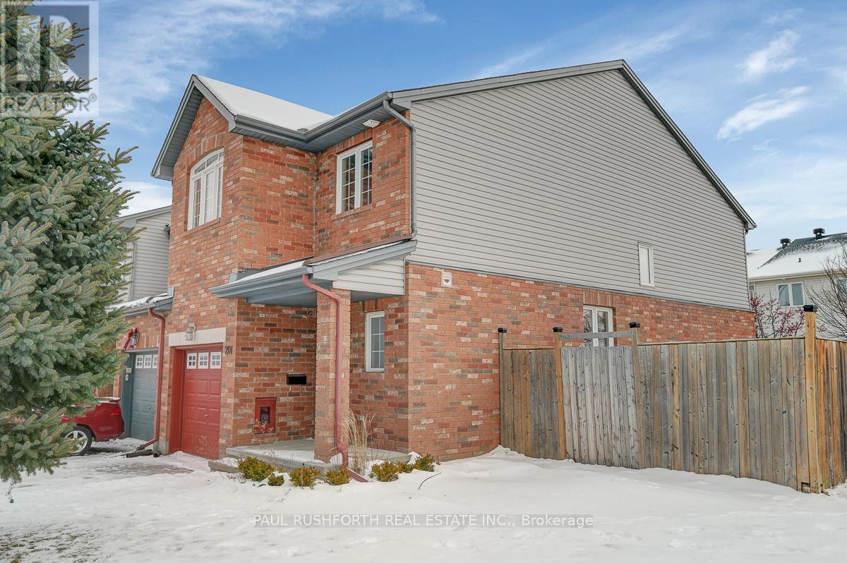 201 Opus Street, Ottawa, Ontario  K2S 0J2 - Photo 2 - X12668458