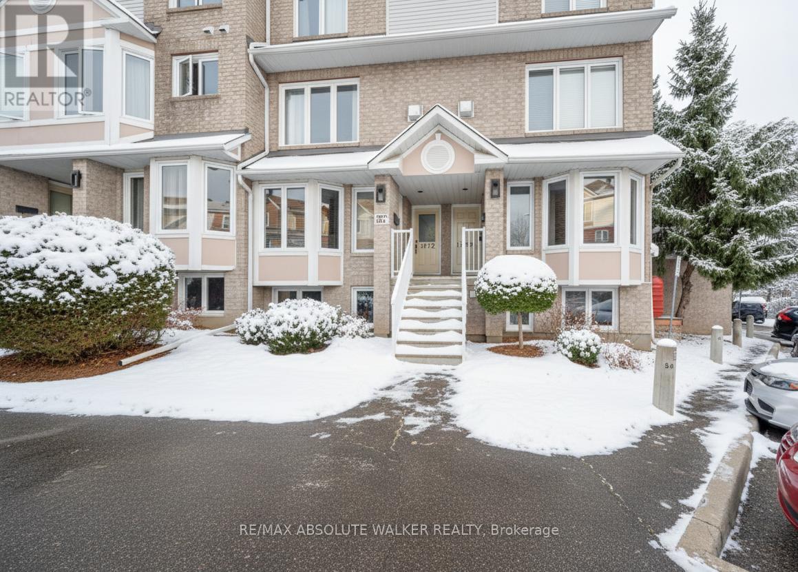 1673 Locksley Lane, Ottawa, Ontario K1J 1B6 - Photo 1 - X12668652