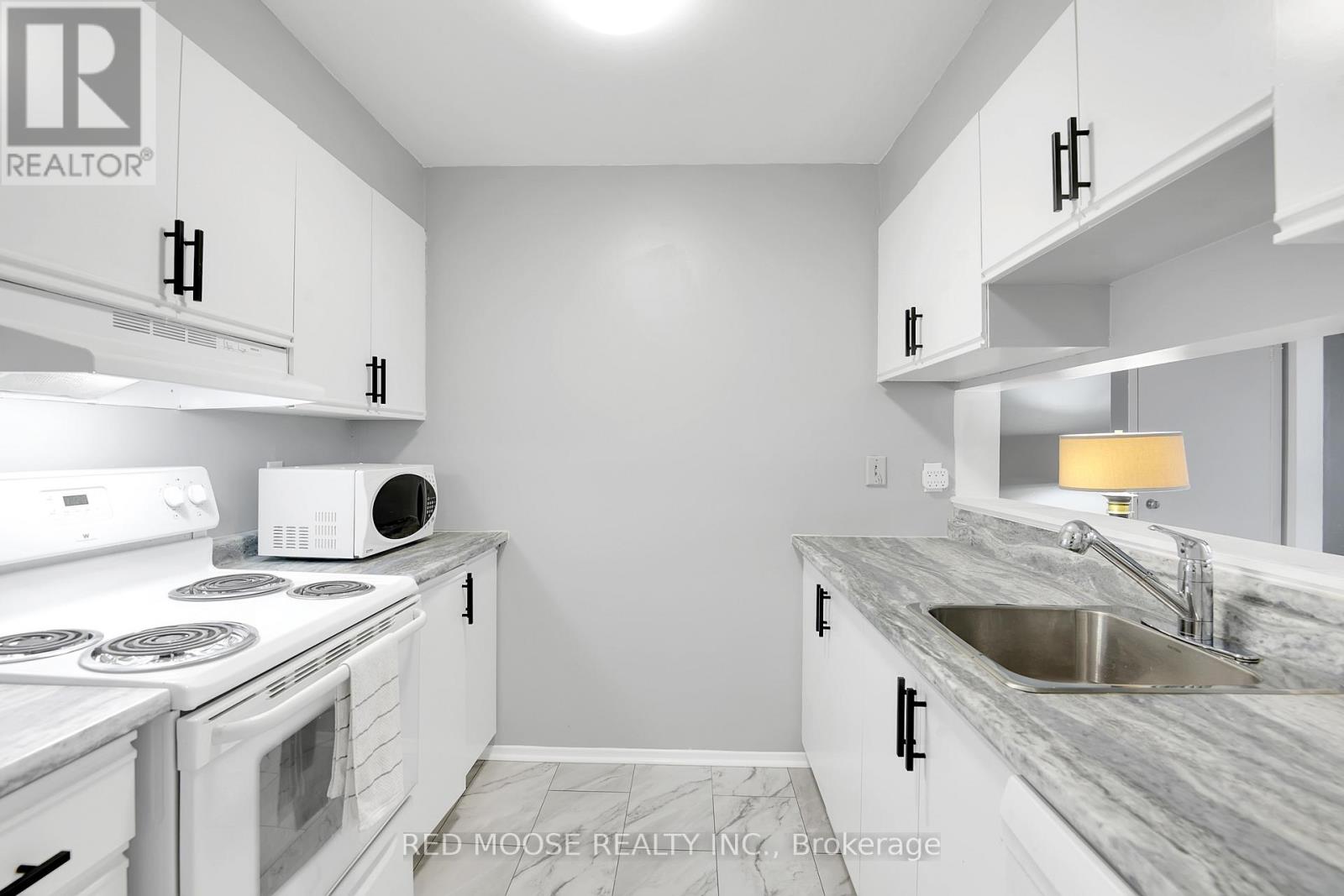 415 - 216 Viewmount Drive, Ottawa, Ontario K2E 7X4 - Photo 14 - X12668656