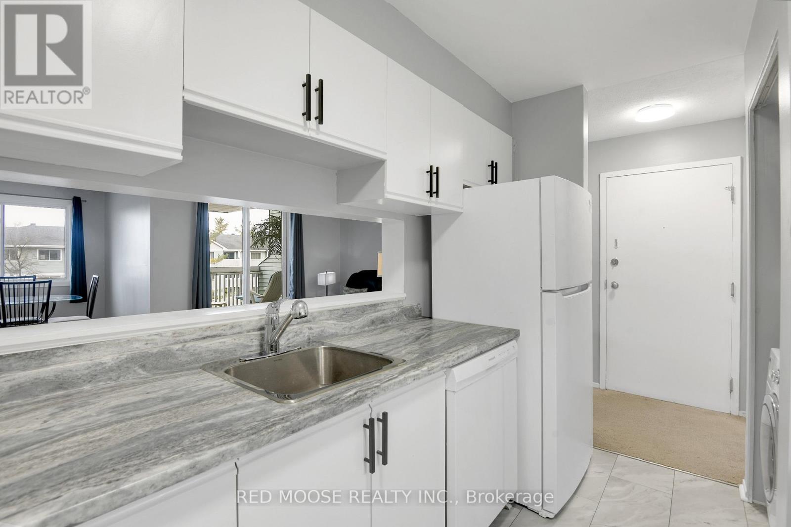 415 - 216 Viewmount Drive, Ottawa, Ontario K2E 7X4 - Photo 17 - X12668656