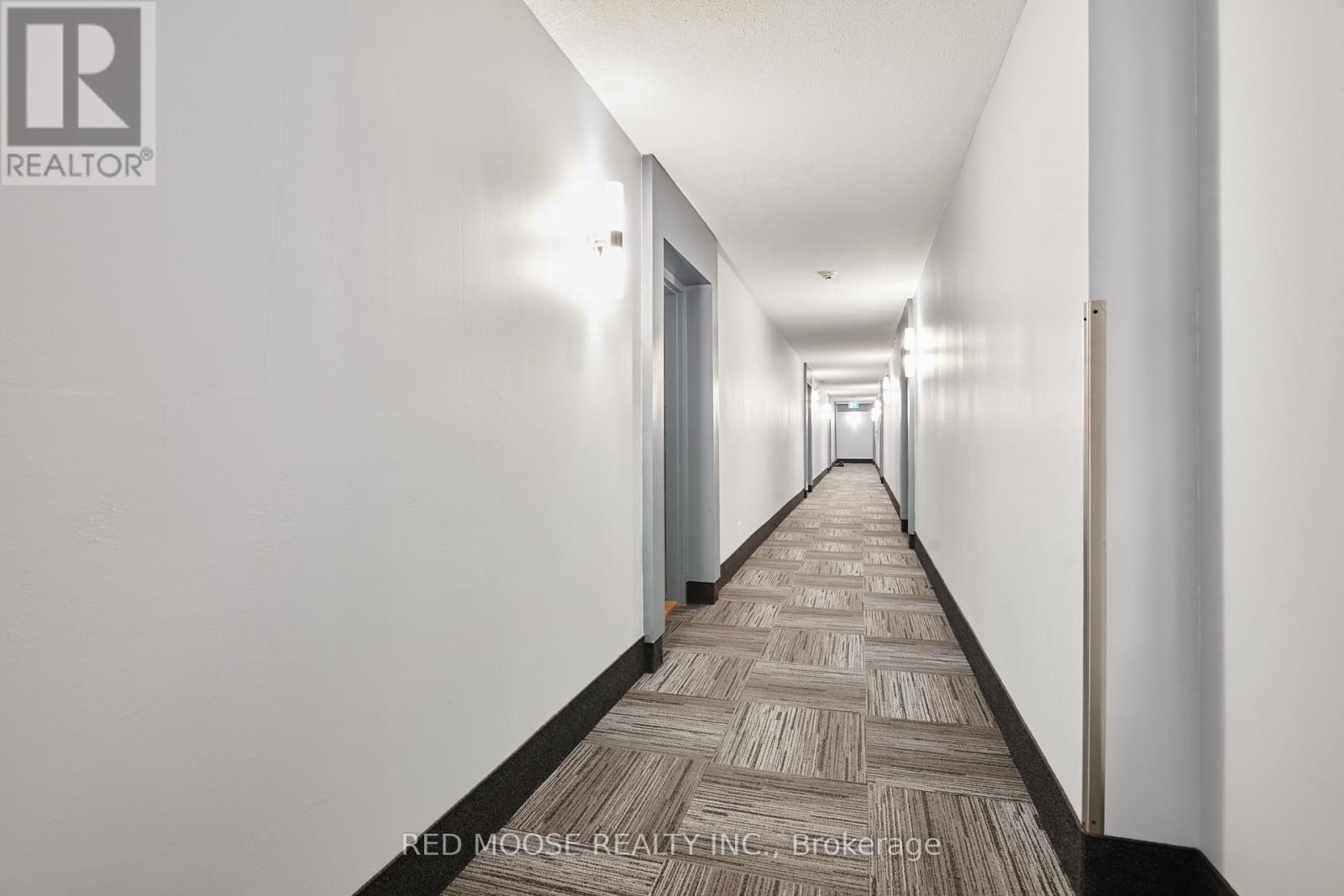 415 - 216 Viewmount Drive, Ottawa, Ontario K2E 7X4 - Photo 6 - X12668656