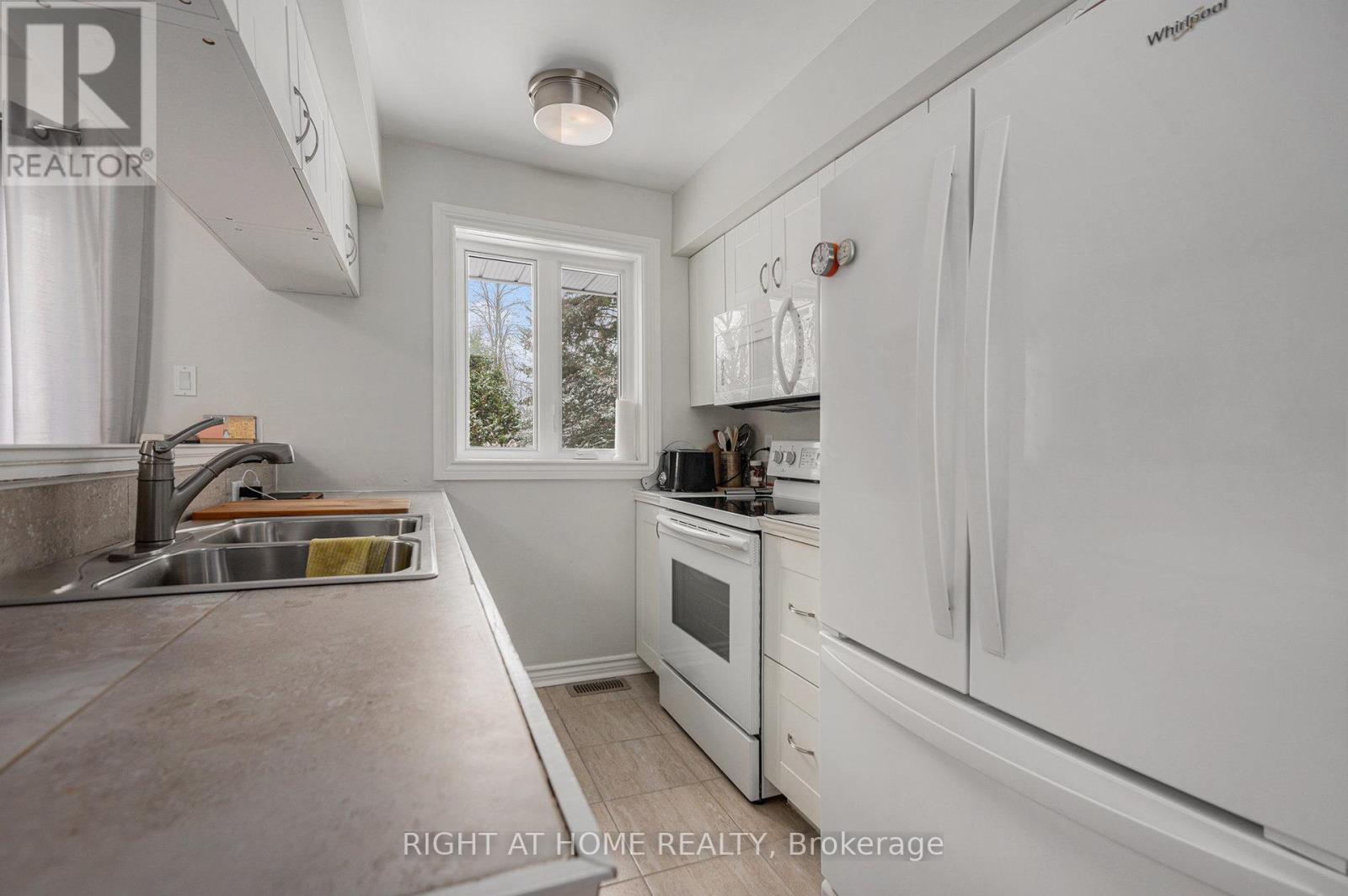 3688 Principale Street, Alfred And Plantagenet, Ontario  K0A 3K0 - Photo 15 - X12668676