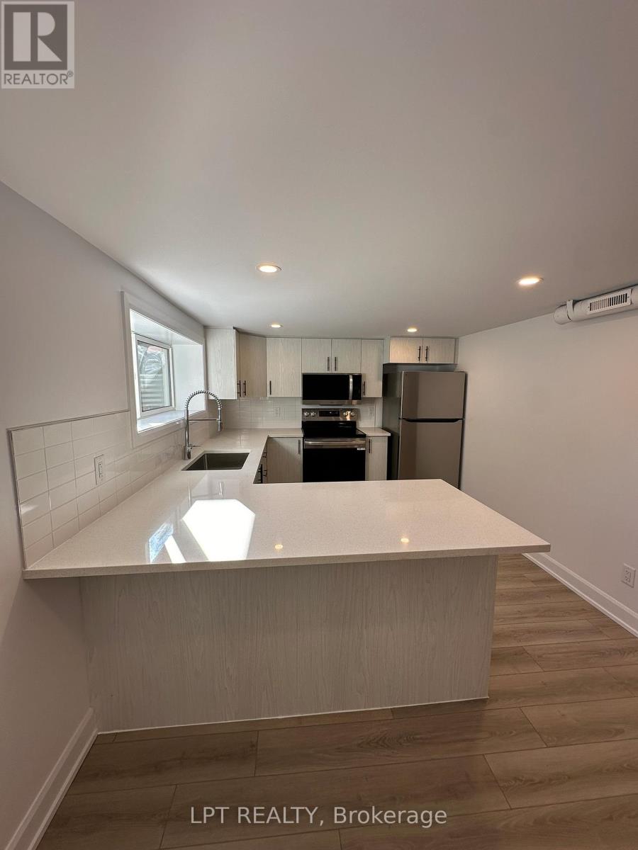 2101 Arch Street, Ottawa, Ontario  K1G 2H5 - Photo 13 - X12668720