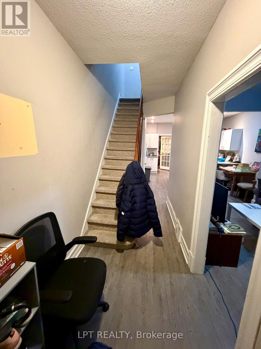 342 Sunnyside Avenue, Ottawa, Ontario  K1S 0S1 - Photo 2 - X12668726