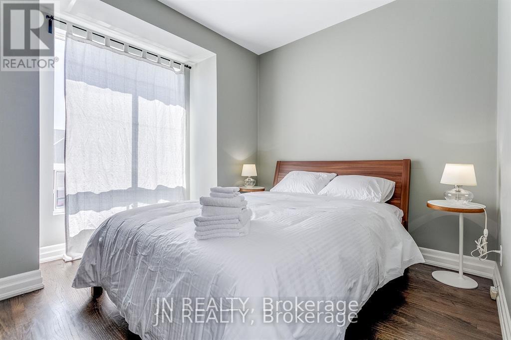 308 Harbord Street, Toronto, Ontario  M6G 1G8 - Photo 18 - C12668500