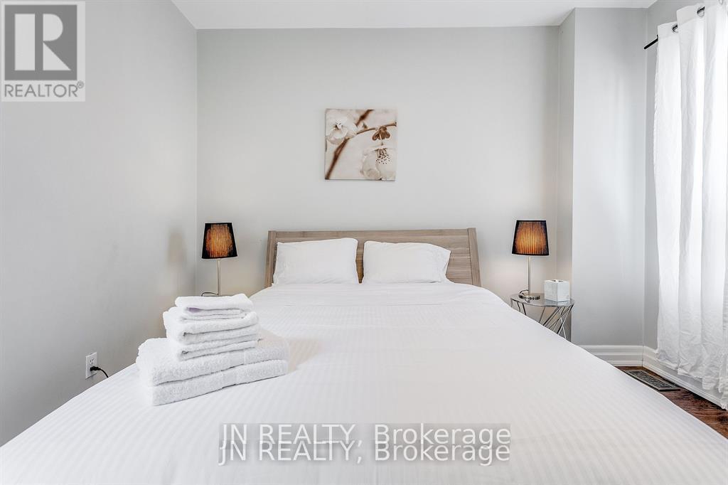 308 Harbord Street, Toronto, Ontario  M6G 1G8 - Photo 21 - C12668500