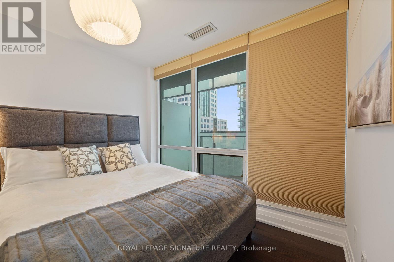 2003 - 80 John Street, Toronto, Ontario  M5V 3X4 - Photo 20 - C12668522