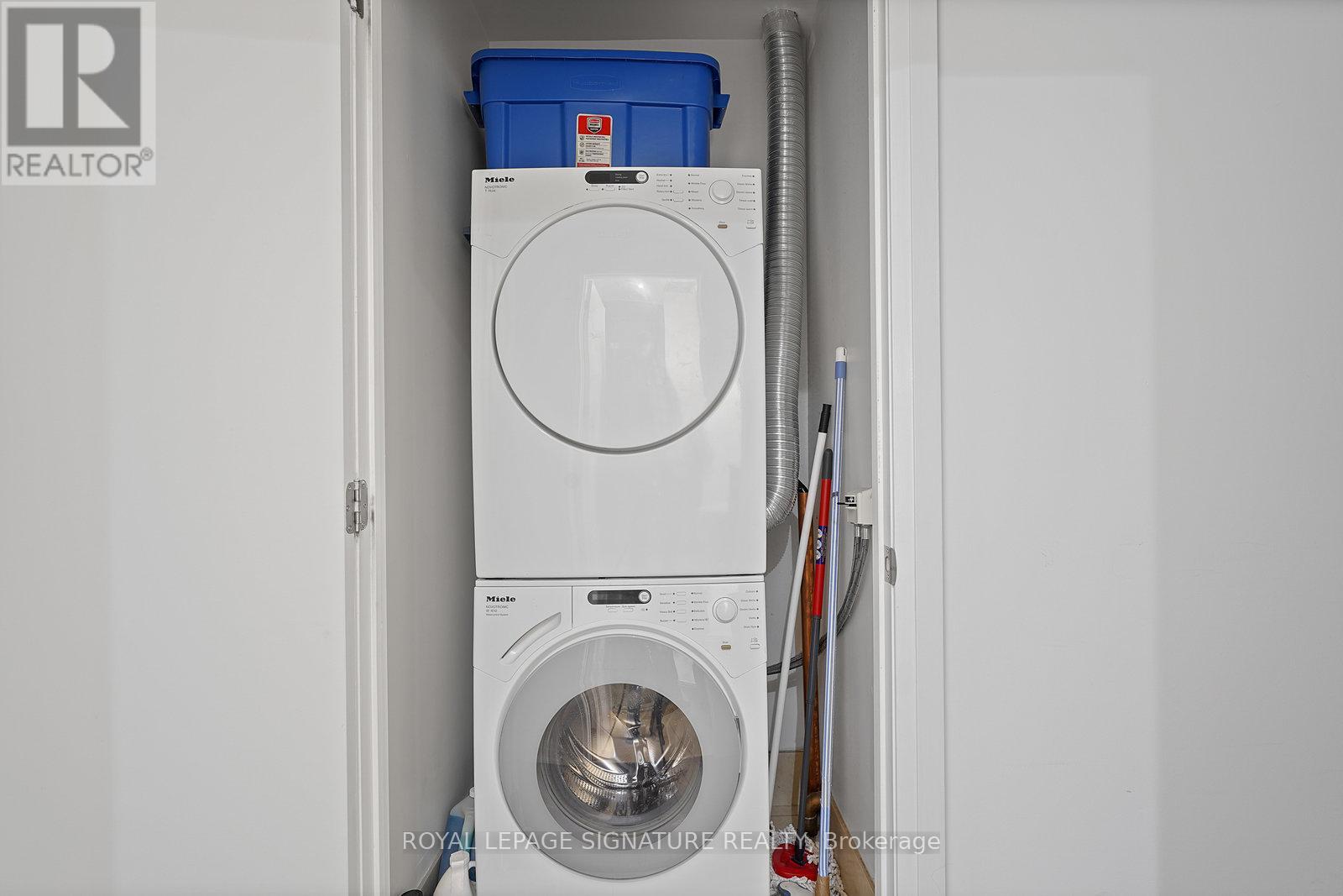 2003 - 80 John Street, Toronto, Ontario  M5V 3X4 - Photo 25 - C12668522