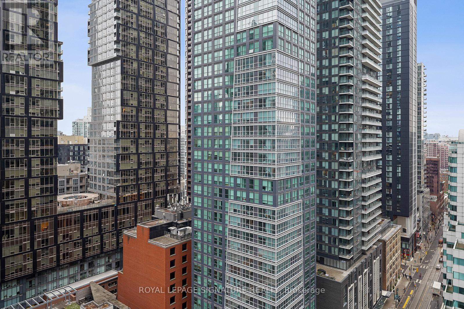 2003 - 80 John Street, Toronto, Ontario  M5V 3X4 - Photo 29 - C12668522