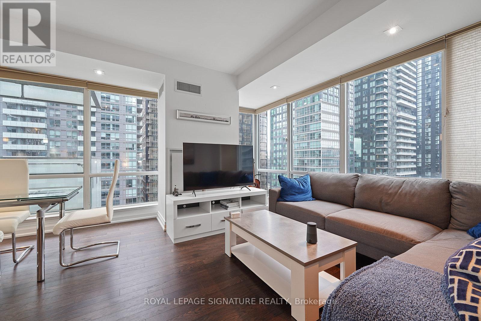 2003 - 80 John Street, Toronto, Ontario  M5V 3X4 - Photo 6 - C12668522