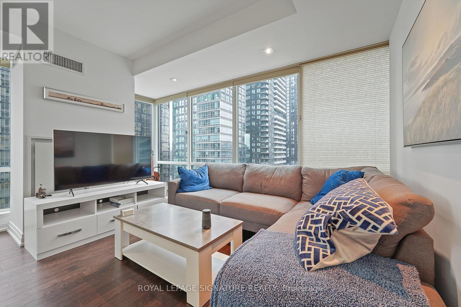 2003 - 80 John Street, Toronto, Ontario  M5V 3X4 - Photo 8 - C12668522