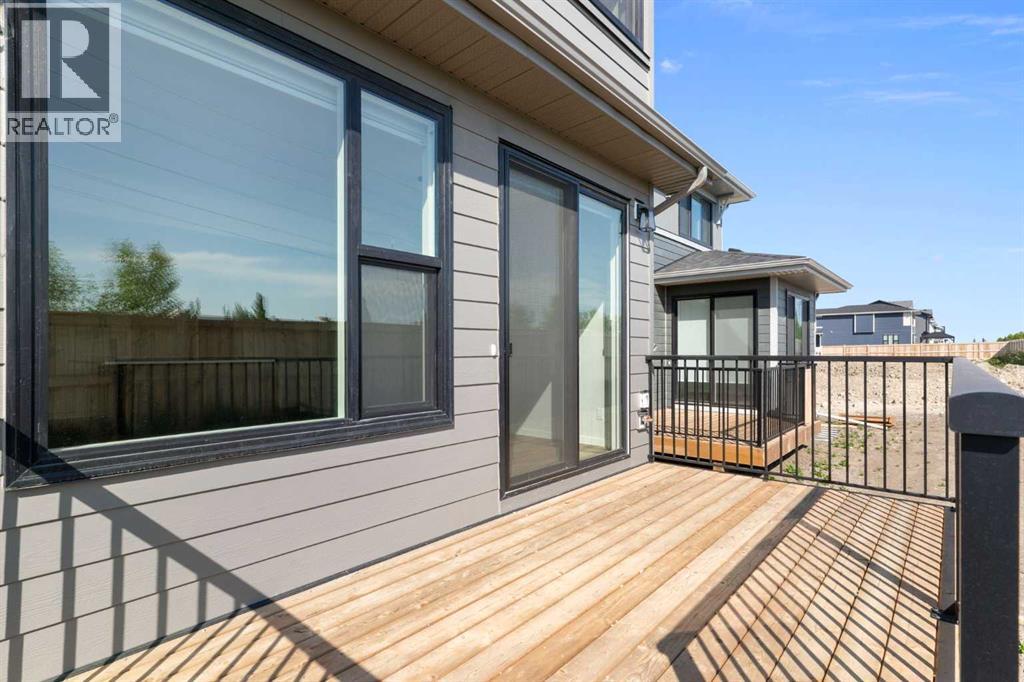 266 West Grove Lane Sw, Calgary, Alberta  T3H 6K7 - Photo 41 - A2271976