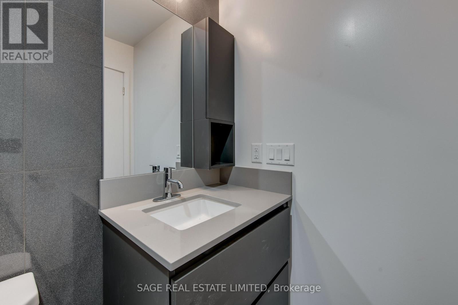 1105 - 45 Baseball Place, Toronto, Ontario  M4M 0H1 - Photo 18 - E12668466