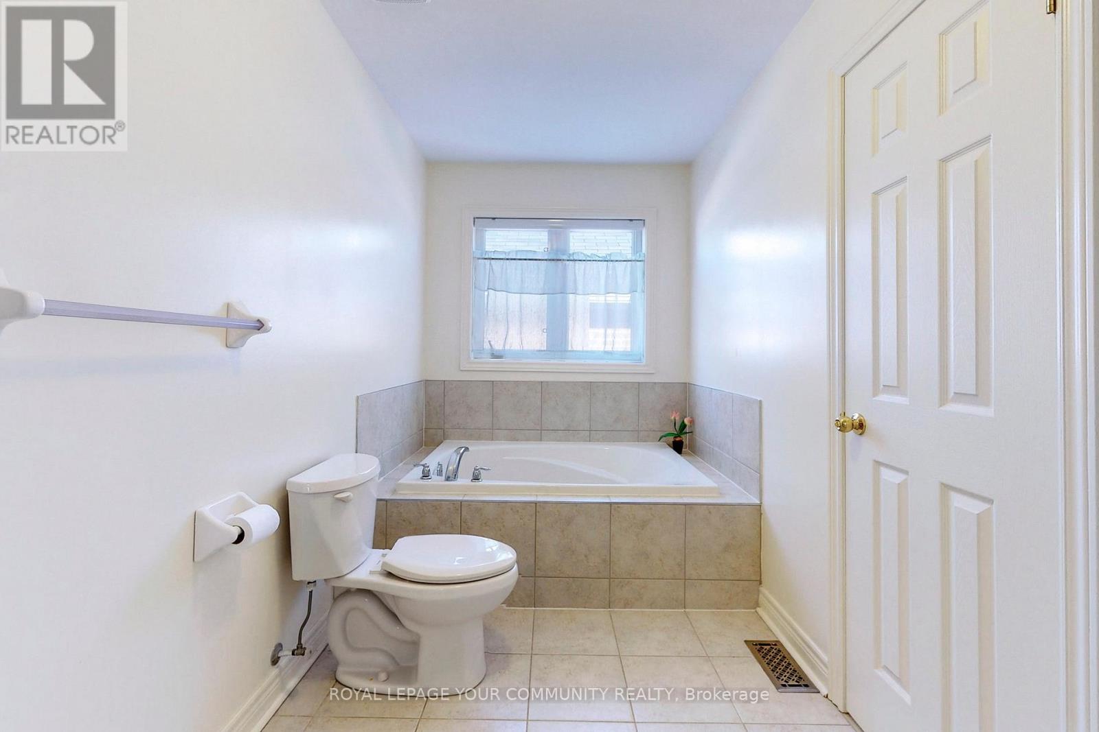 131 Aikenhead Avenue, Richmond Hill, Ontario  L4S 0C6 - Photo 23 - N12668558